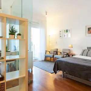 Apartment Santa Catarina - No Centro Da Com Garagem, Perto Do Timeout Market, Lisbon